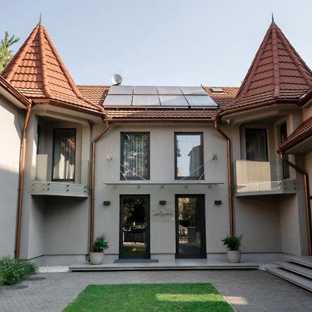 Hotel Laudon Ужгород Экстерьер фото